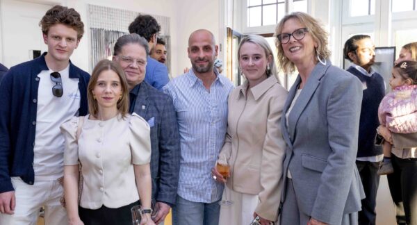SALT ART SALON No. 3 by Julia Nikoleyczik “The Art of Making – One of a kind“ mit den Künstlern Nicole Doth & Moe Demir