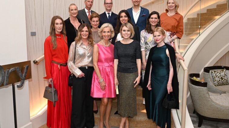 Verleihung des 4. CeU loves Kunst-Award im „Mandarin Oriental Munich“