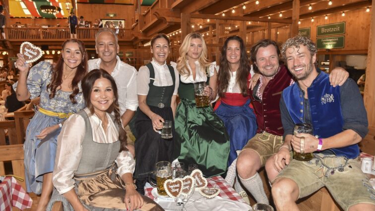 Ingolstadt Village Wiesn mit dem Premium Leaders Club im Schützen-Festzelt